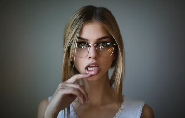 Picture look, girl, face, background, glasses, finger, lips, Marina