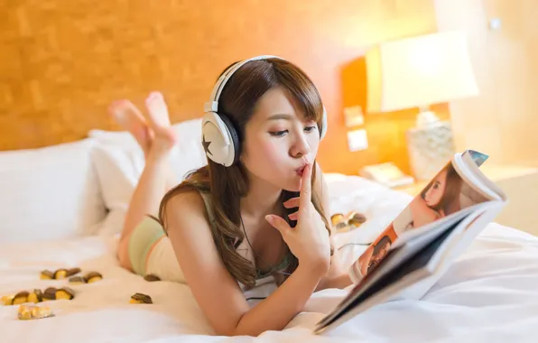 Picture face, music, stay, bed, headphones, Asian, journal, reads