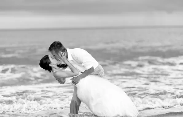 Picture sea, water, people, shore, woman, kiss, black and white, male, the bride, wedding
