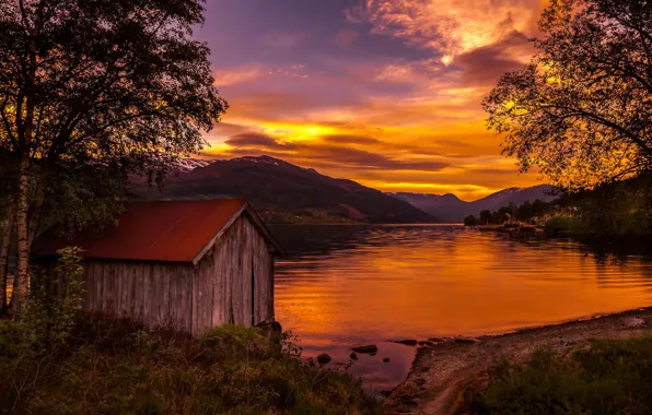 Picture sunset, lake, Norway