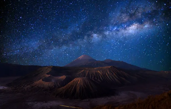 Picture the sky, stars, night, island, the volcano, Indonesia, The Milky Way, blue, Bromo, Java