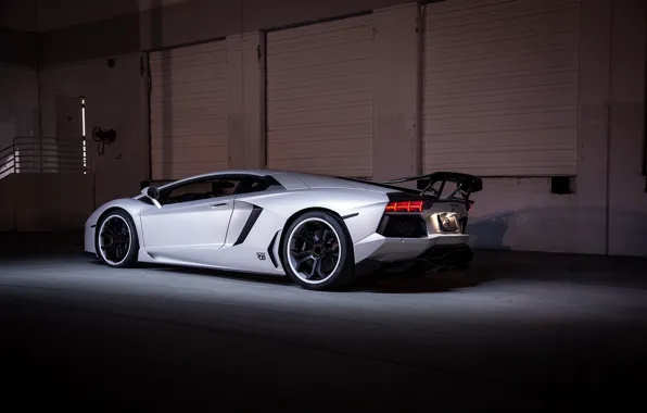 Picture white, shadow, white, lamborghini, rear view, headlights, aventador, lp700-4, Lamborghini, aventador, wing, black rims
