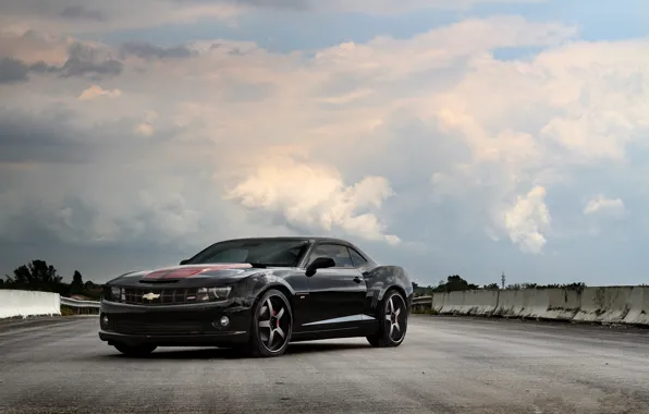 Picture road, the sky, clouds, black, Chevrolet, chevrolet, clouds, camaro ss, Camaro, blacksky, red stripes