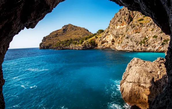 Picture sea, rocks, arch, the grotto