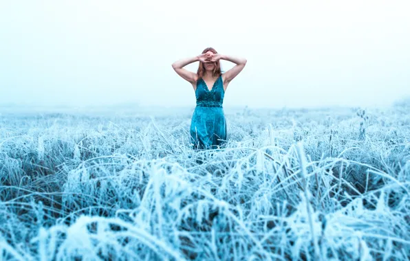 Picture cold, frost, grass, girl, dress, Lizzy Gadd, The Winsome Winter