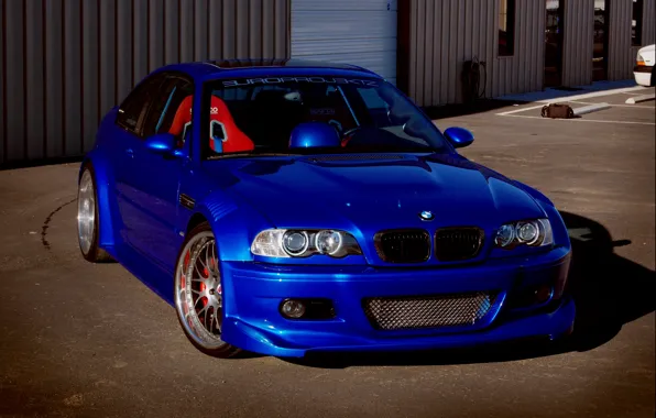 Picture blue, the building, bmw, BMW, coupe, shadow, front view, blue, tuning, Luke, e46, blinds