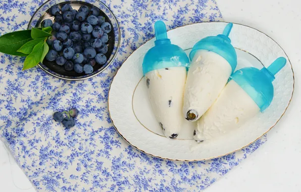 Picture blueberries, ice cream, sweet