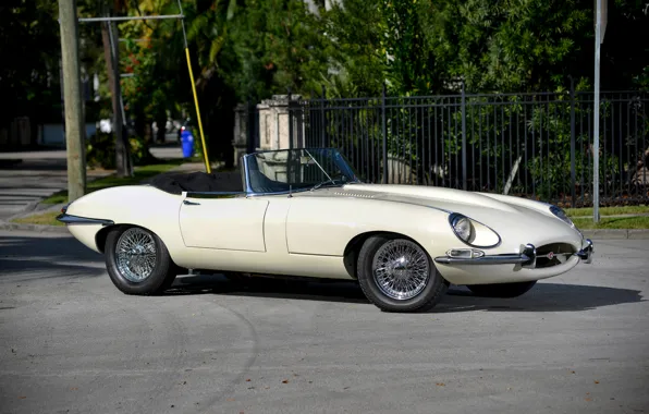 Picture white, Jaguar, Jaguar, E-Type, classic, 1967, Series I, Open Two Seater