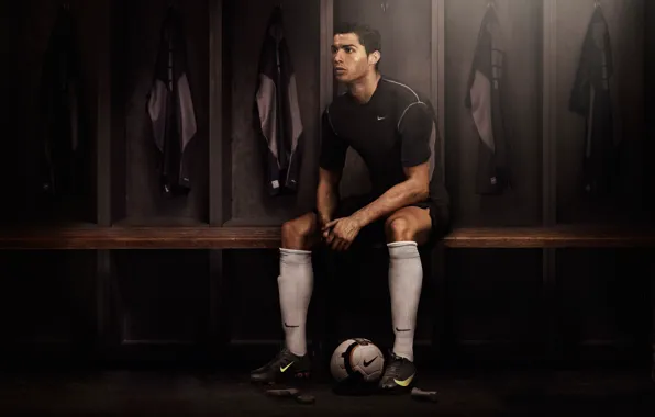 Picture Dark, Cristiano Ronaldo, Nike, Football, Real Madrid, Portugal, Soccer, Player, Locker room