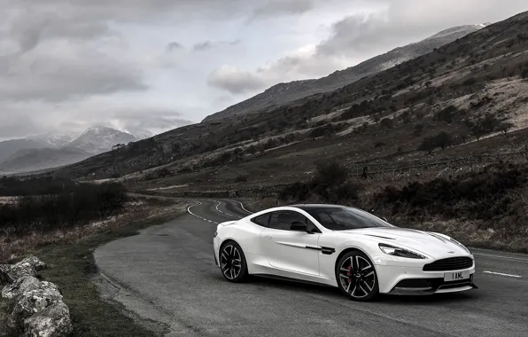 Picture Aston Martin, Aston Martin, UK-spec, Vanquish, vankvish, 2014, Carbon White