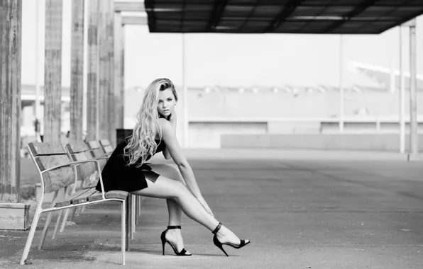Picture pose, street, dress, blonde, black and white, sitting