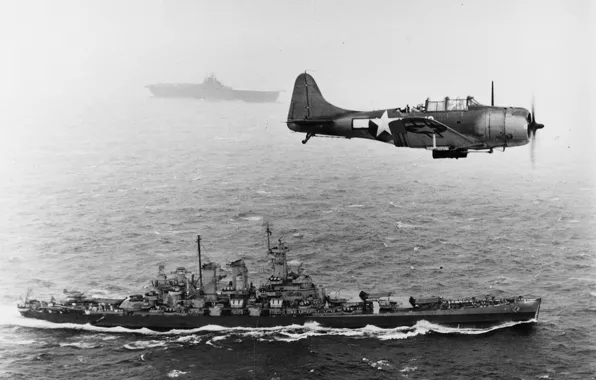 Picture bomber, the second world war, the Pacific ocean, aircraft carrier away, battleship "Washington"