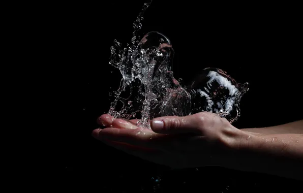 Picture water, squirt, Hands