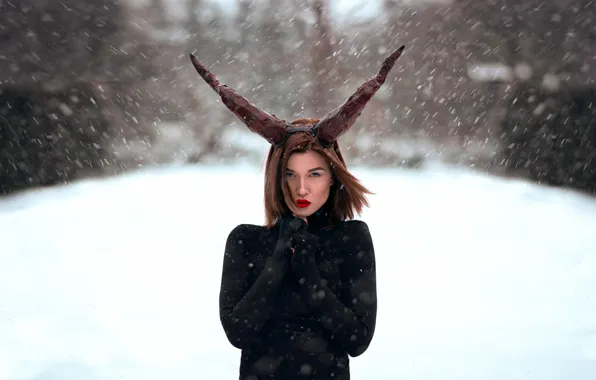 Picture snow, makeup, horns, Simona, Katie Sendza