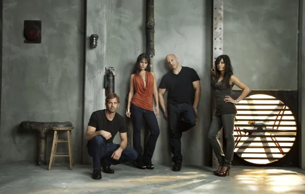 Picture VIN Diesel, Jordana Brewster, Jordana Brewster, Michelle Rodriguez, Paul Walker, Mia, Vin Diesel, Paul Walker, …