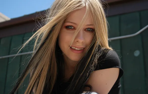 Picture look, smile, Avril Lavigne, Avril Lavigne, blue eyes