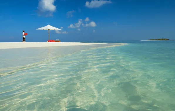 Picture sand, sea, beach, the sky, the ocean, island, pillow, umbrella, the Maldives, native
