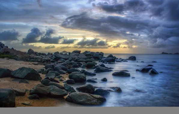 Picture sea, the sky, clouds, stones, shore