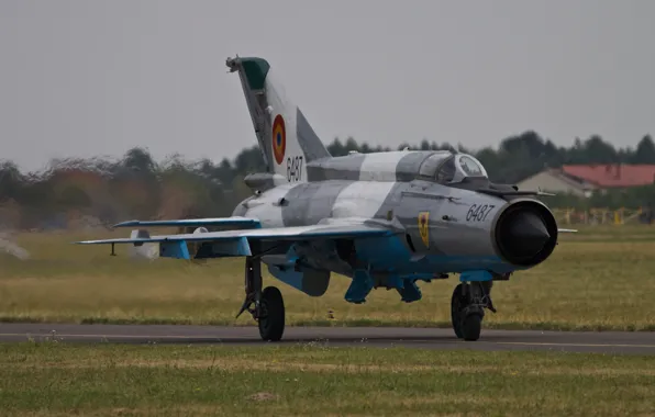 Picture fighter, the airfield, multipurpose, The MiG-21