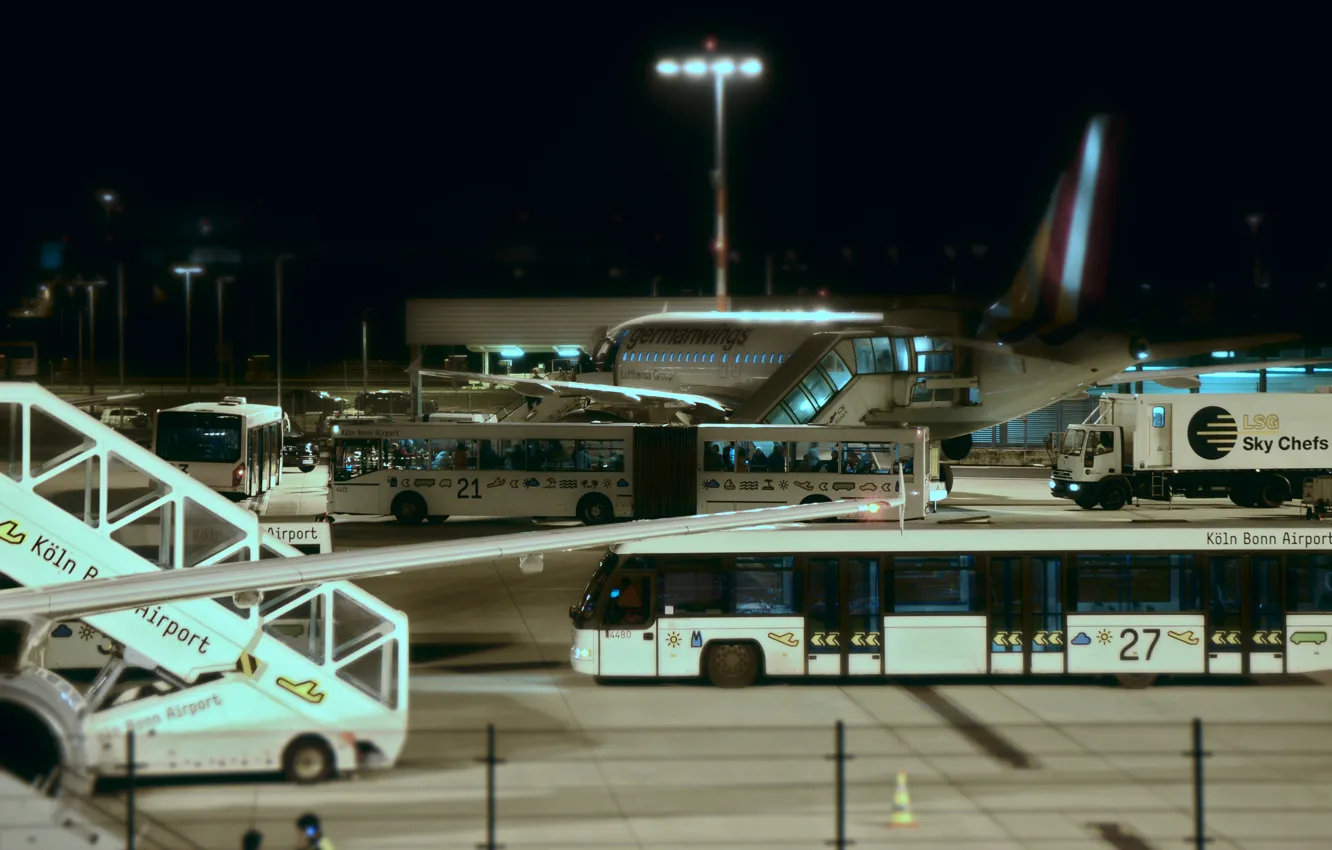 Photo wallpaper night, technique, airport, the plane, buses, serving