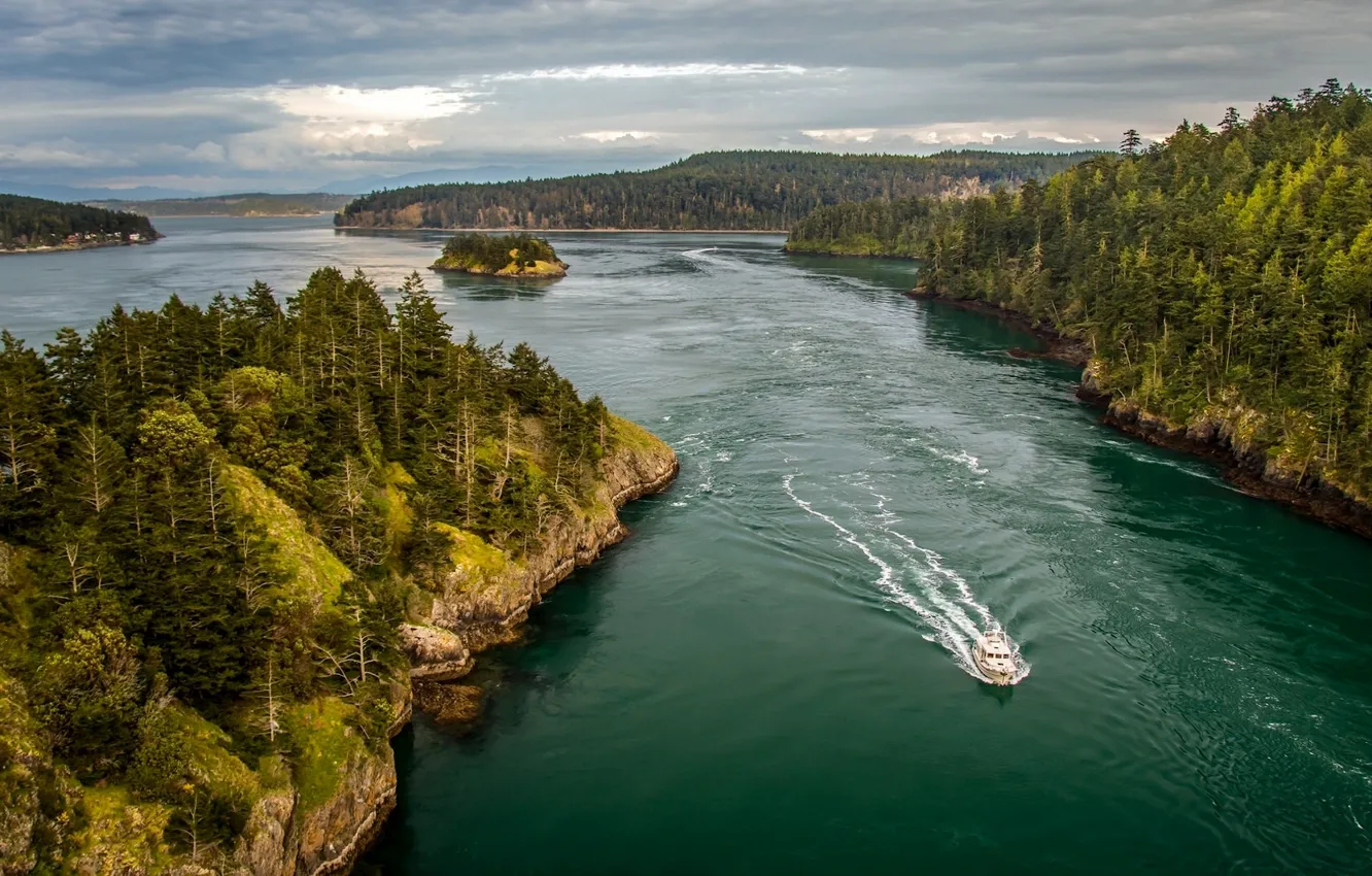 Photo wallpaper Islands, island, boat, Bay, forest, Washington, Washington, Puget Sound, Puget Sound, Whidbey island, Whidbey Island